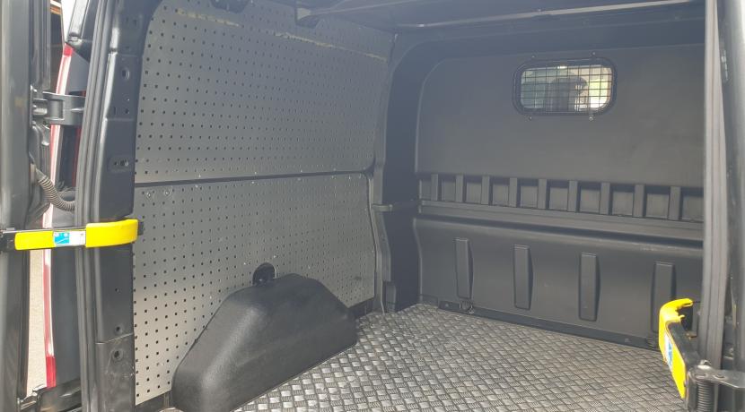 Ford Transit Custom 2.2 TDCI 155 310 L2H1 CABINE APPROFONDIE AMBIENTE