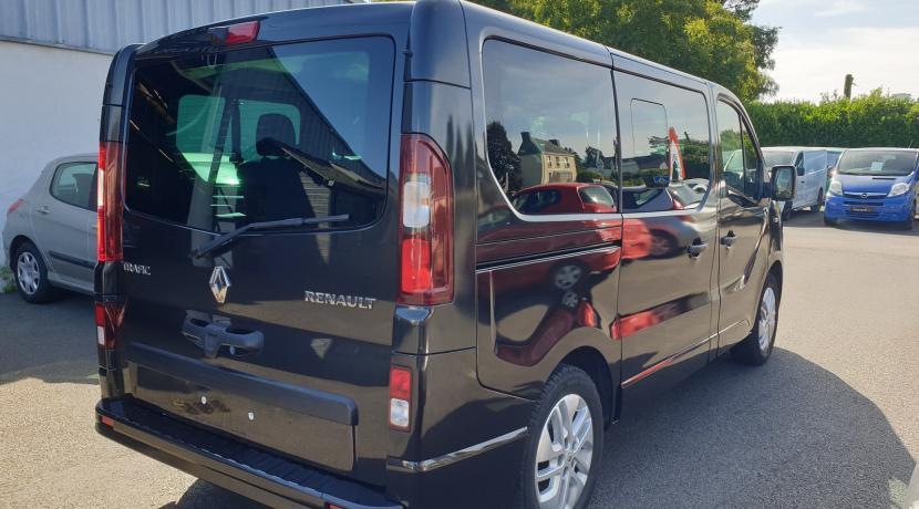 Renault Trafic 3 Combi III (2) COMBI 2.0 DCI 145 INTENS L1 8PL