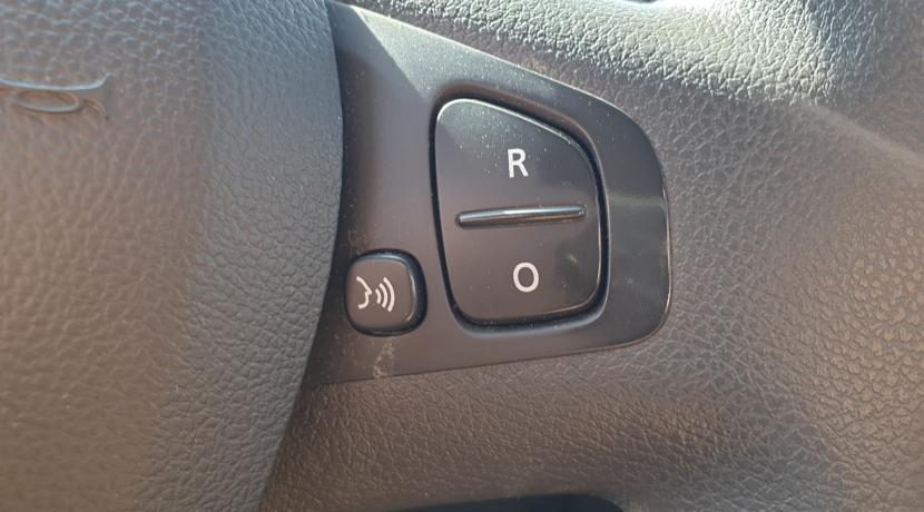 Renault Trafic 3 Combi III (2) COMBI 2.0 DCI 145 INTENS L1 8PL