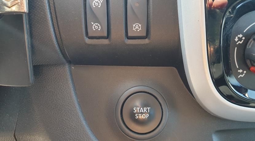 Renault Trafic 3 Combi III (2) COMBI 2.0 DCI 145 INTENS L1 8PL