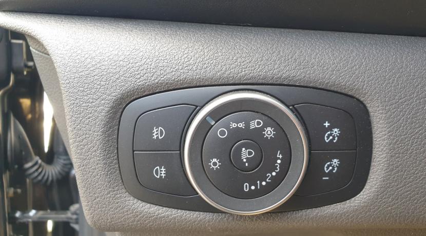 Ford Transit Custom 2 II (2) 300 L2H1 2.0 ECOBLUE 130 TREND BUSINESS