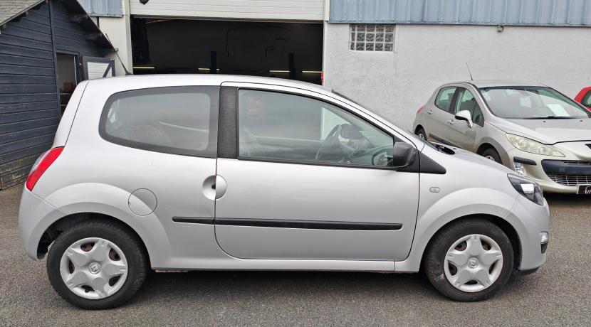 Renault Twingo 2 II (2) 1.2 LEV 16V 75 LIFE ECO2