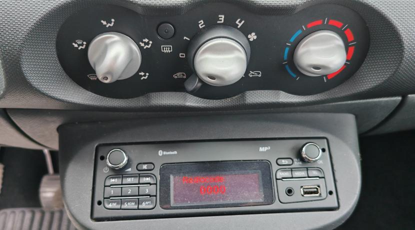 Renault Twingo 2 II (2) 1.2 LEV 16V 75 LIFE ECO2