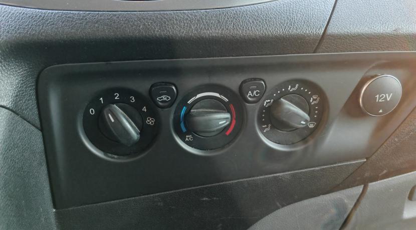 Ford Transit Custom 2.2 TDCI 155 270 L1H1 TREND