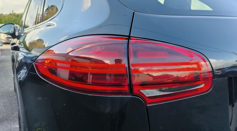 Porsche Cayenne 2 II (2) 3.0 V6 D 262 TIPTRONIC