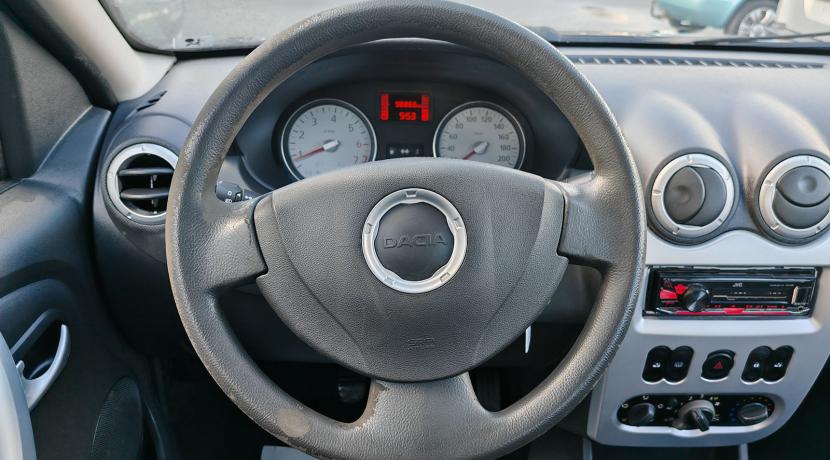 Dacia Sandero 1.2 16V 75 LAUREATE