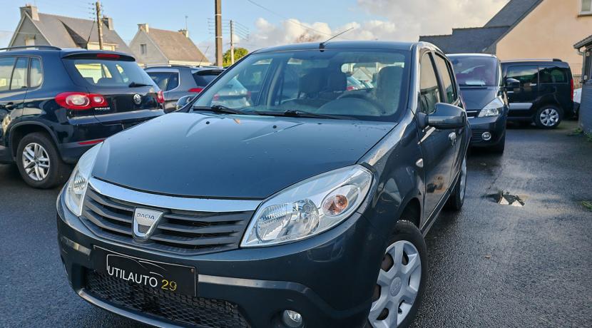 Dacia Sandero 1.2 16V 75 LAUREATE