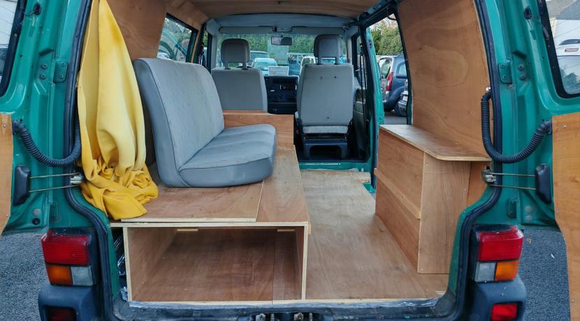 Volkswagen Transporter Fourgon 2.4D 80 COURT D 5P