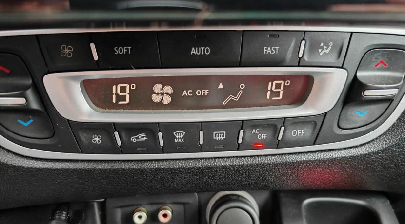 Renault Scenic 3 III 1.5 DCI 105 EXPRESSION