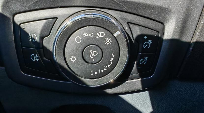 Ford Transit Custom 2.2 TDCI 100 270 L1H1 TREND