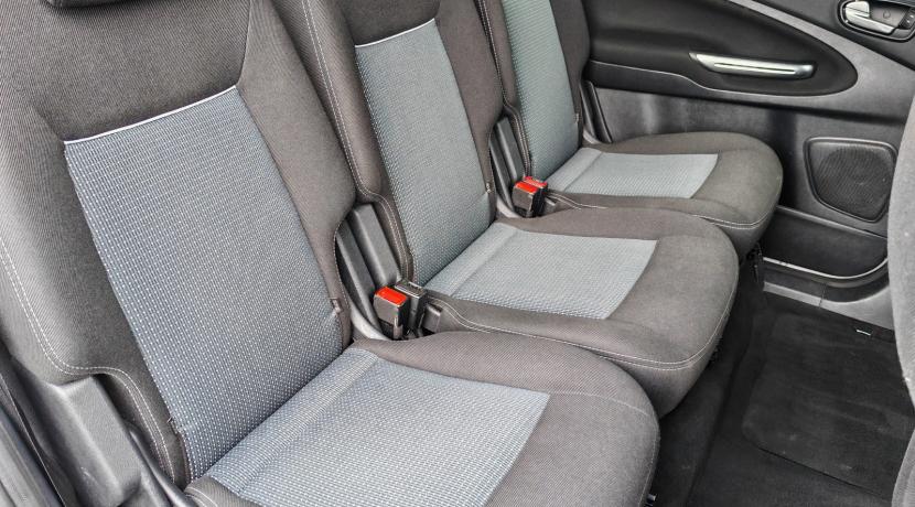 Ford S-max (2) 2.0 TDCI 140 FAP TREND POWERSHIFT 7PL