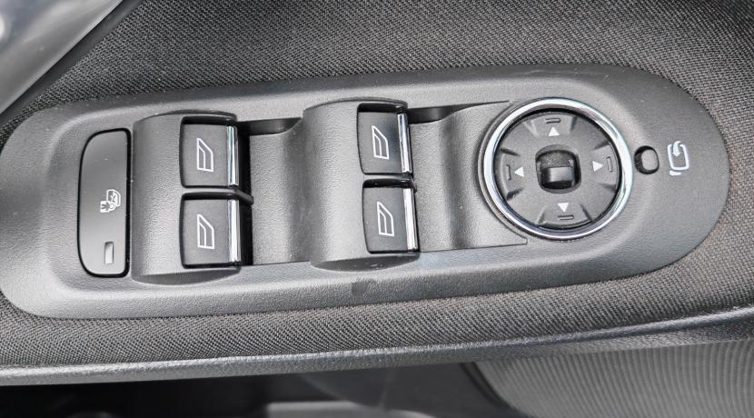 Ford S-max (2) 2.0 TDCI 140 FAP TREND POWERSHIFT 7PL