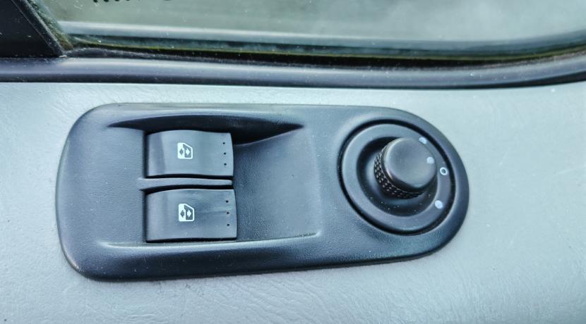 Opel Vivaro FOURGON F2700 C1 2.0 CDTI 115